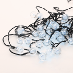 Слънчева LED гирлянда с 30 студено бели светодиода, пластмасови топки, черен PVC кабел, IP44, 4.35 м + 2 м