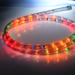 Многоцветна 3-жила LED въжена светлина, макара 50 м, 36 лм/м, режаема на 2 м, IP44 + 3 комплекта аксесоари